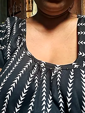 Hot-Anuska online show from 02.17.25