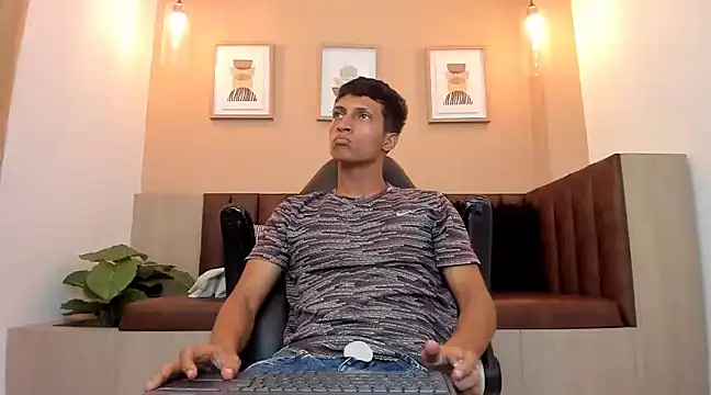 wolf james123 online show from 02.02.25