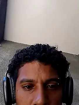 Snapshot of gugao666 chatting on 02.17.25 gugao666 online show from 02.17.25