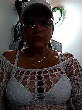 miisevvie  online show from 02.22.25