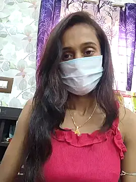 Snapshot of Oleevia chatting on 12.08.24 Oleevia online show from 12.08.24