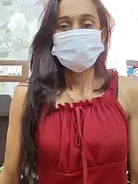 Snapshot of Oleevia chatting on 12.10.24 Oleevia online show from 12.10.24