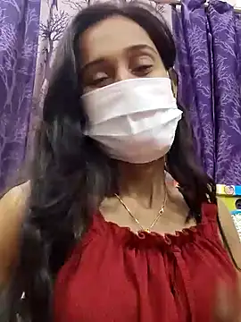 Snapshot of Oleevia chatting on 12.13.24 Oleevia online show from 12.13.24