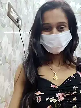 Snapshot of Oleevia chatting on 12.20.24 Oleevia online show from 12.20.24