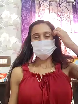 Snapshot of Oleevia chatting on 12.22.24 Oleevia online show from 12.22.24