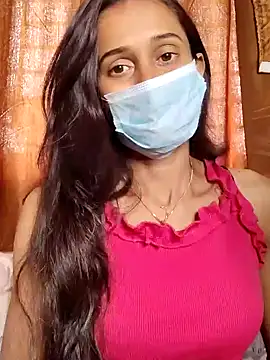 Snapshot of Oleevia chatting on 12.29.24 Oleevia online show from 12.29.24