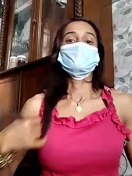 Snapshot of Oleevia chatting on 01.14.25 Oleevia online show from 01.14.25