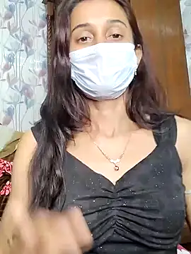 Snapshot of Oleevia chatting on 02.01.25 Oleevia online show from 02.01.25