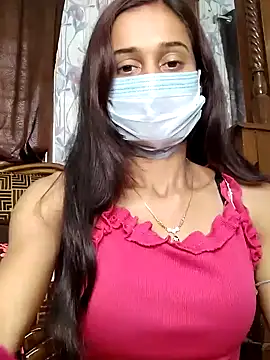 Snapshot of Oleevia chatting on 02.05.25 Oleevia online show from 02.05.25