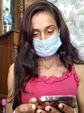 Snapshot of Oleevia chatting on 02.22.25 Oleevia online show from 02.22.25