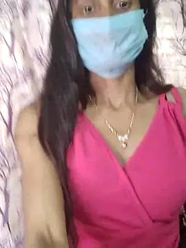 Snapshot of Oleevia chatting on 03.04.25 Oleevia online show from 03.04.25