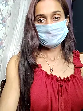 Snapshot of Oleevia chatting on 03.13.25 Oleevia online show from 03.13.25