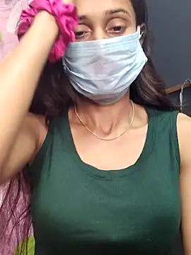 Snapshot of Oleevia chatting on 03.23.25 Oleevia online show from 03.23.25