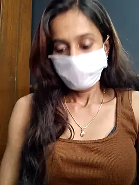 Snapshot of Oleevia chatting on 09.09.25 Oleevia online show from 09.09.25