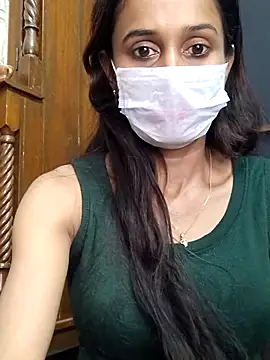 Snapshot of Oleevia chatting on 10.09.25 Oleevia online show from 10.09.25