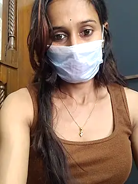 Snapshot of Oleevia chatting on 10.12.25 Oleevia online show from 10.12.25