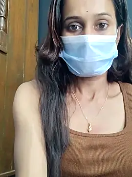 Snapshot of Oleevia chatting on 10.22.25 Oleevia online show from 10.22.25