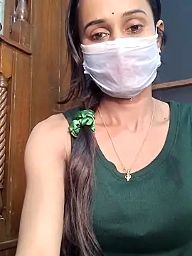 Snapshot of Oleevia chatting on 02.12.26 Oleevia online show from 02.12.26