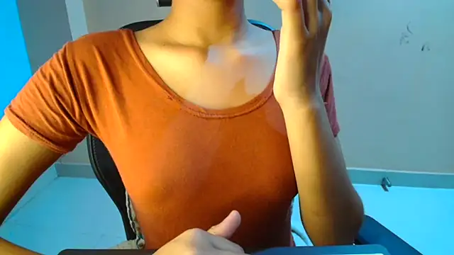 Snapshot of Chandani-Love chatting on 04.30.26 Chandani-Love online show from 04.30.26