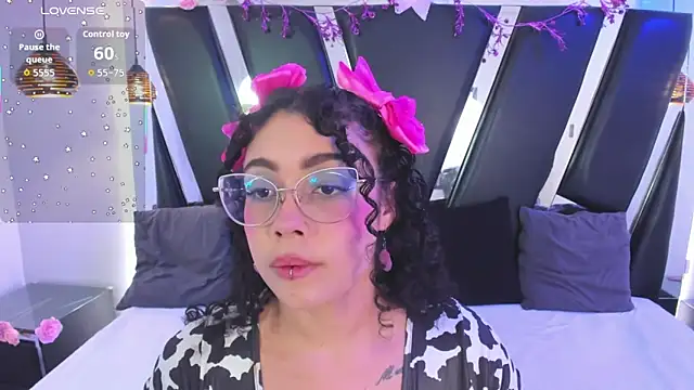 antonelllepiercee online show from 01.09.26