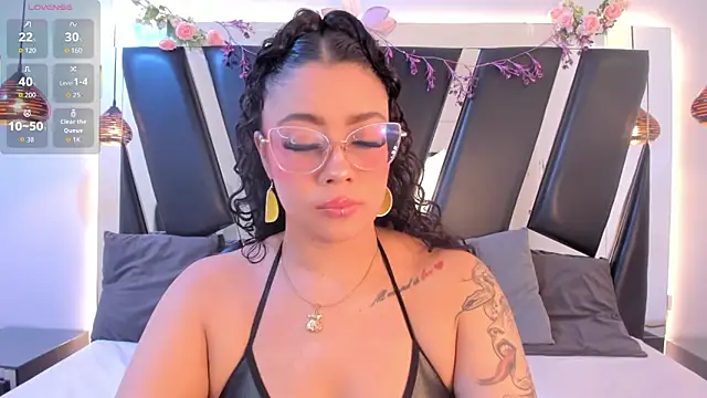 antonelllepiercee online show from 04.15.26