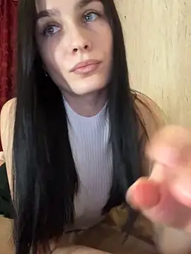 Snapshot of SpecialLina chatting on 02.04.25 SpecialLina online show from 02.04.25