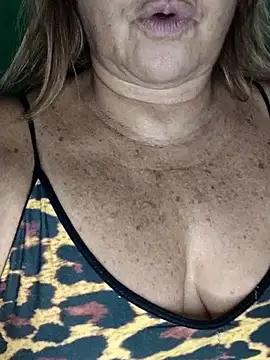 Kasandra Ho online show from 09.19.25