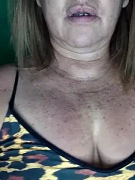 Kasandra Ho online show from 10.03.25