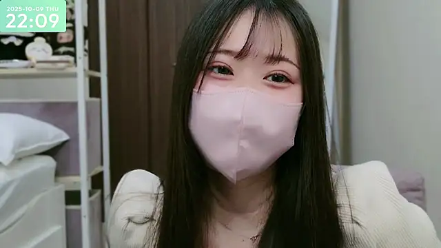 Snapshot of -SHIZUKU- chatting on 10.09.25 -SHIZUKU- online show from 10.09.25