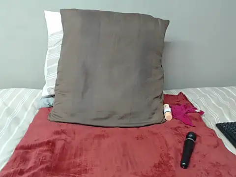 SexyRider200 online show from 12.15.24