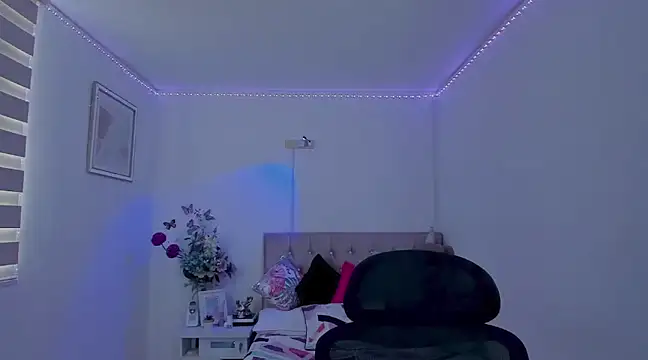 Snapshot of linda_zaam83866 chatting on 03.19.25 linda zaam83866 online show from 03.19.25