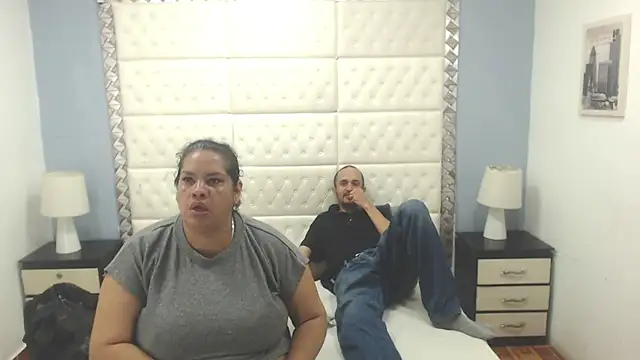 Snapshot of Candy_and_Jh0n chatting on 03.05.25 Candy and Jh0n online show from 03.05.25