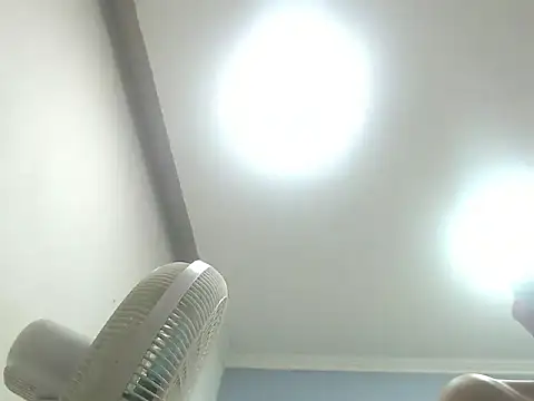 Snapshot of Candy_and_Jh0n chatting on 03.20.25 Candy and Jh0n online show from 03.20.25