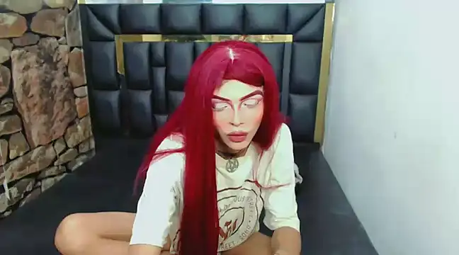 Snapshot of luna_gil_sex chatting on 12.28.24 luna gil sex online show from 12.28.24