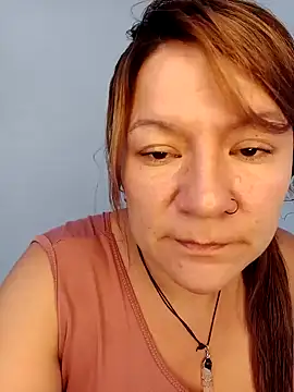 Snapshot of Skylar-Vox- chatting on 02.10.25 Skylar-Vox- online show from 02.10.25