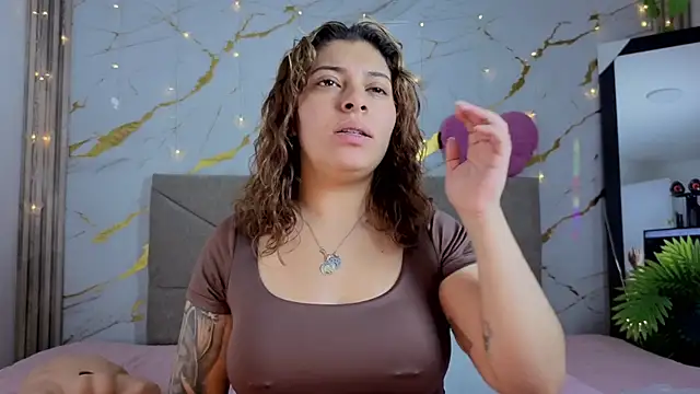 agatha 97  online show from 02.20.26