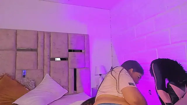 EmmaBecket2 online show from 10.23.25