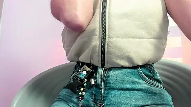 Snapshot of Carol_Pinter chatting on 03.08.25 Carol Pinter online show from 03.08.25