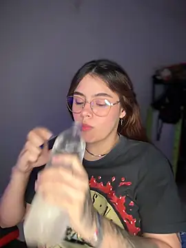 Snapshot of Yuli_zuha chatting on 12.07.24 Yuli zuha online show from 12.07.24