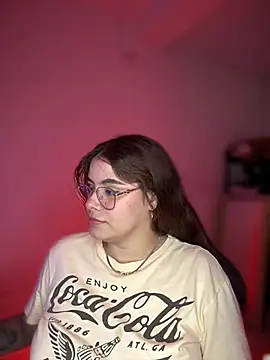 Snapshot of Yuli_zuha chatting on 12.13.24 Yuli zuha online show from 12.13.24