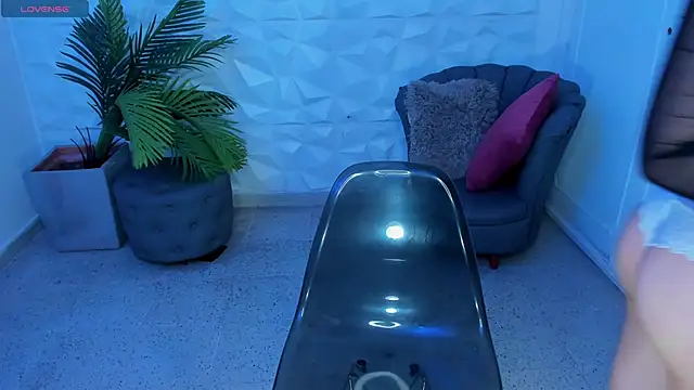 Danielacossio online show from 03.21.25