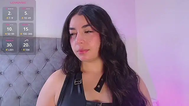  kimtorres   online show from 10.30.25