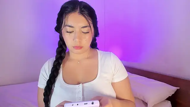  kimtorres   online show from 04.04.26