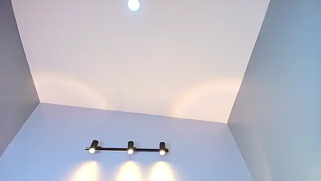 Annie9  online show from 10.26.25