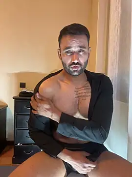 Snapshot of ali_babachapter2 chatting on 01.06.25 ali babachapter2 online show from 01.06.25