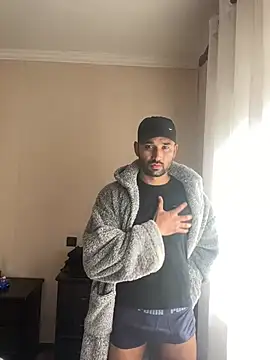 Snapshot of ali_babachapter2 chatting on 01.25.25 ali babachapter2 online show from 01.25.25