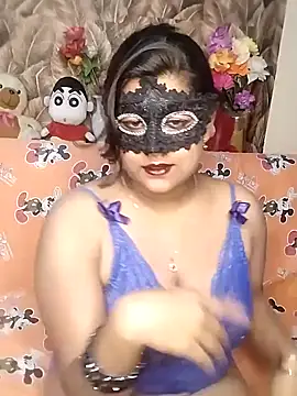 Snapshot of Hottyalia chatting on 01.09.25 Hottyalia online show from 01.09.25