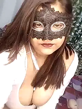 Snapshot of Hottyalia chatting on 02.07.25 Hottyalia online show from 02.07.25