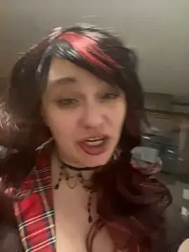 Snapshot of IvanaPlenty chatting on 12.29.24 IvanaPlenty online show from 12.29.24