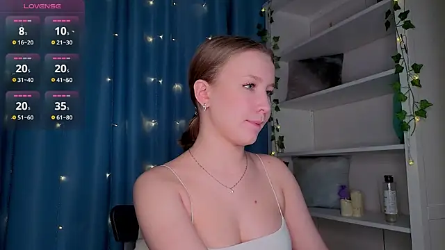 Snapshot of ms_evasweet chatting on 09.30.25 ms evasweet online show from 09.30.25